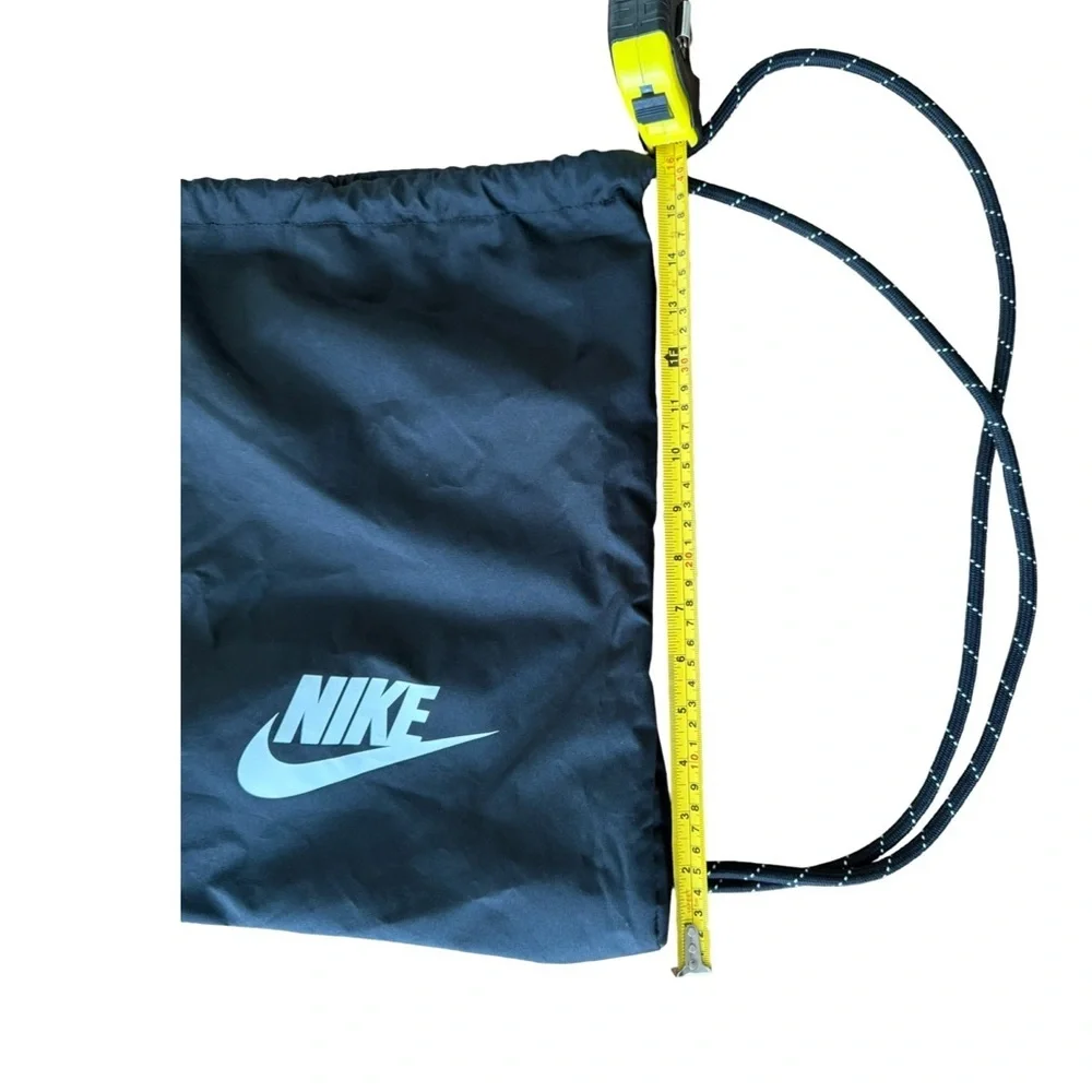 NIKE Drawstring Gym Bag – Black with Side Zipper - Picture 4 of 4